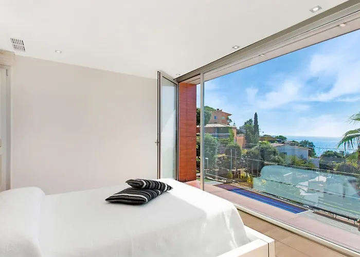 2crist01 ヴィラ *